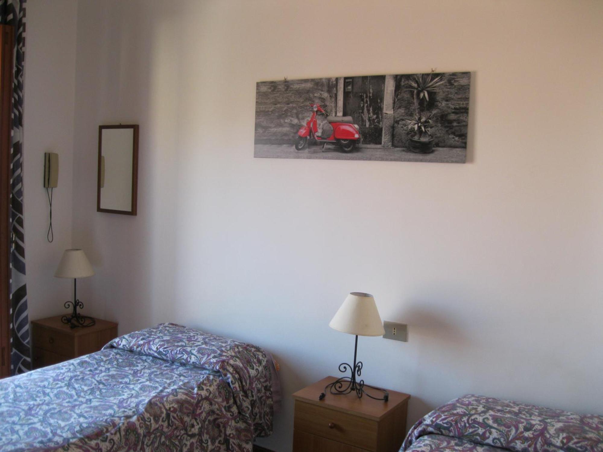 Hotel California ミラッツォ 部屋 写真